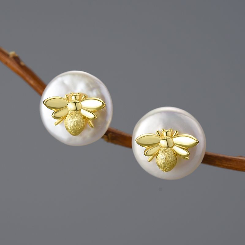 sterling silver and 18k gold bee earrings with white pearl for women