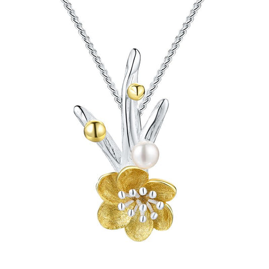 Collana di fiori di pruno con perla bianca