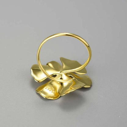 Anillo flor de peonía