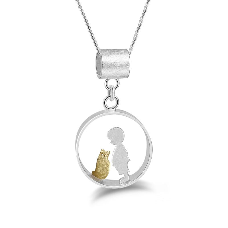 Sono con la mia preziosa collana a forma di gatto in argento sterling puro e oro 18 carati unisex