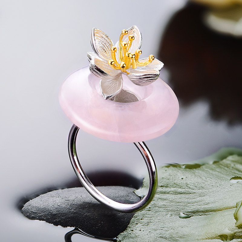 Anello Lotus Whispers con pietra avventurina