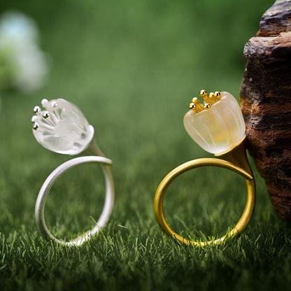 Anillo flor de orquídea campana fresca