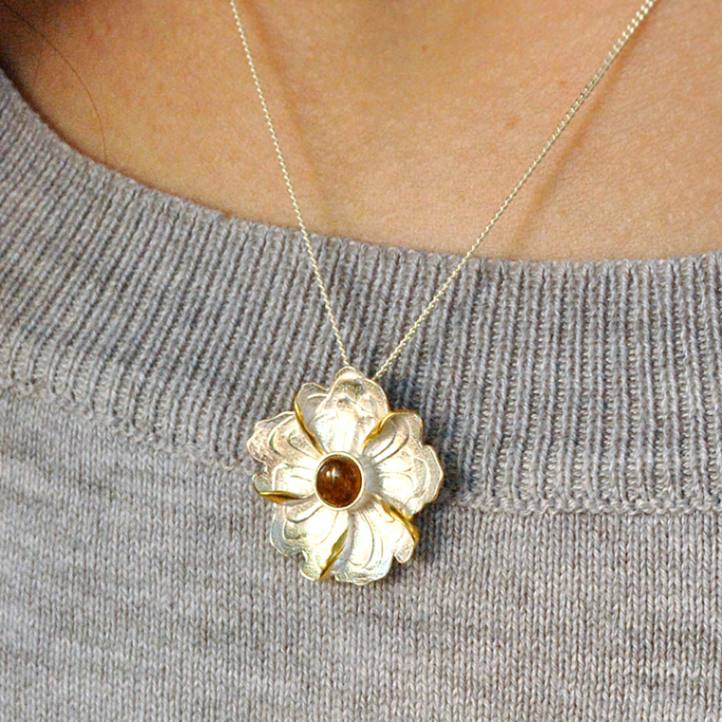 Women's Sterling Silver and 18k Gold Peony Flower Novelty Necklace