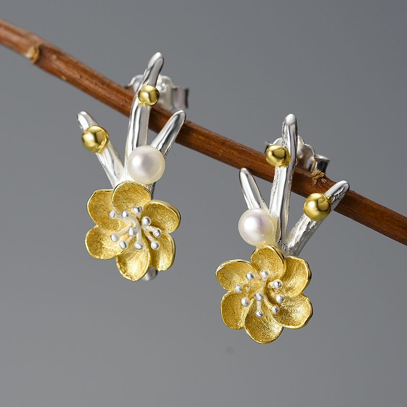 pendientes flor de ciruelo con perla blanca