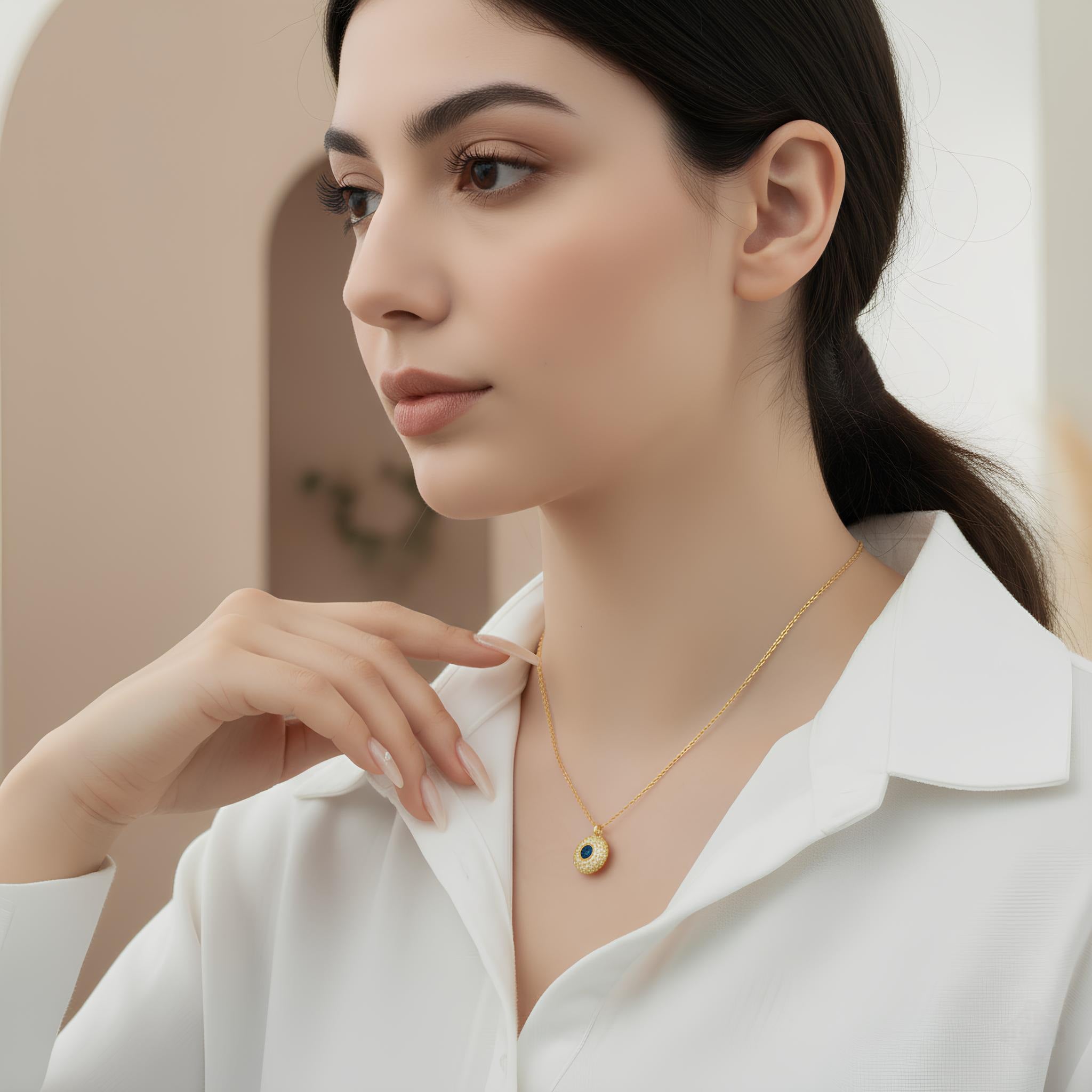 Collar Mirada de Zafiro del Guardián